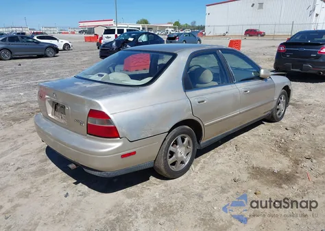 1995 Honda Accord Ex from USA, damaged, VIN JHMCD5653SC052689